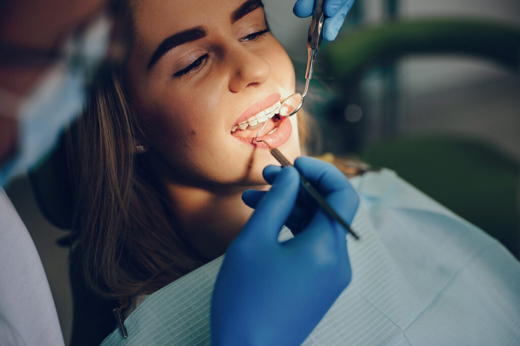 Limpieza dental profunda en Córdoba, eliminación de sarro con ultrasonido en Odontología y Medicina Salud