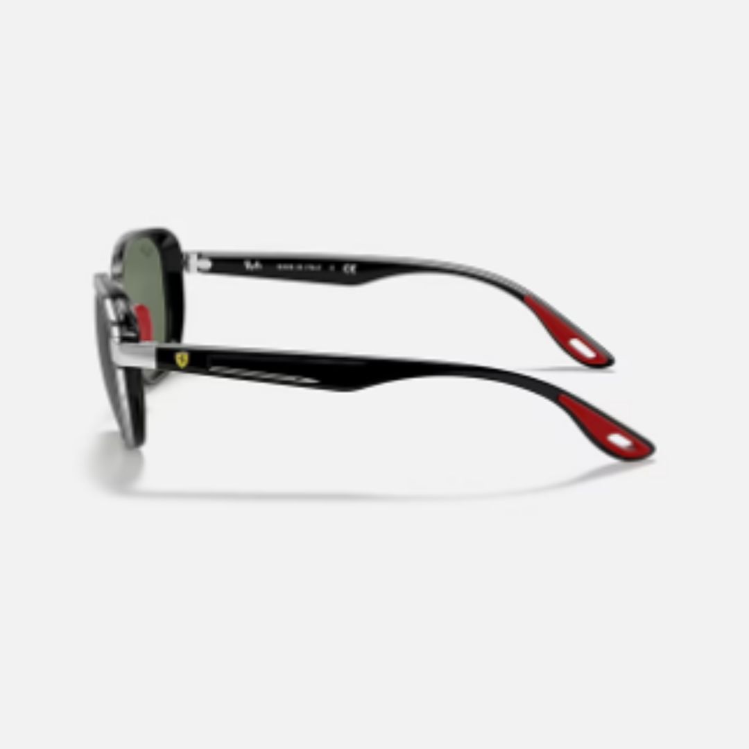 Explora la fusión perfecta entre moda y funcionalidad a través de estos lentes de sol excepcionales. Diseñados para realzar tu apariencia mientras proteges tus ojos de los rayos solares, estos lentes son la elección ideal para quienes buscan calidad y estilo en un solo accesorio.