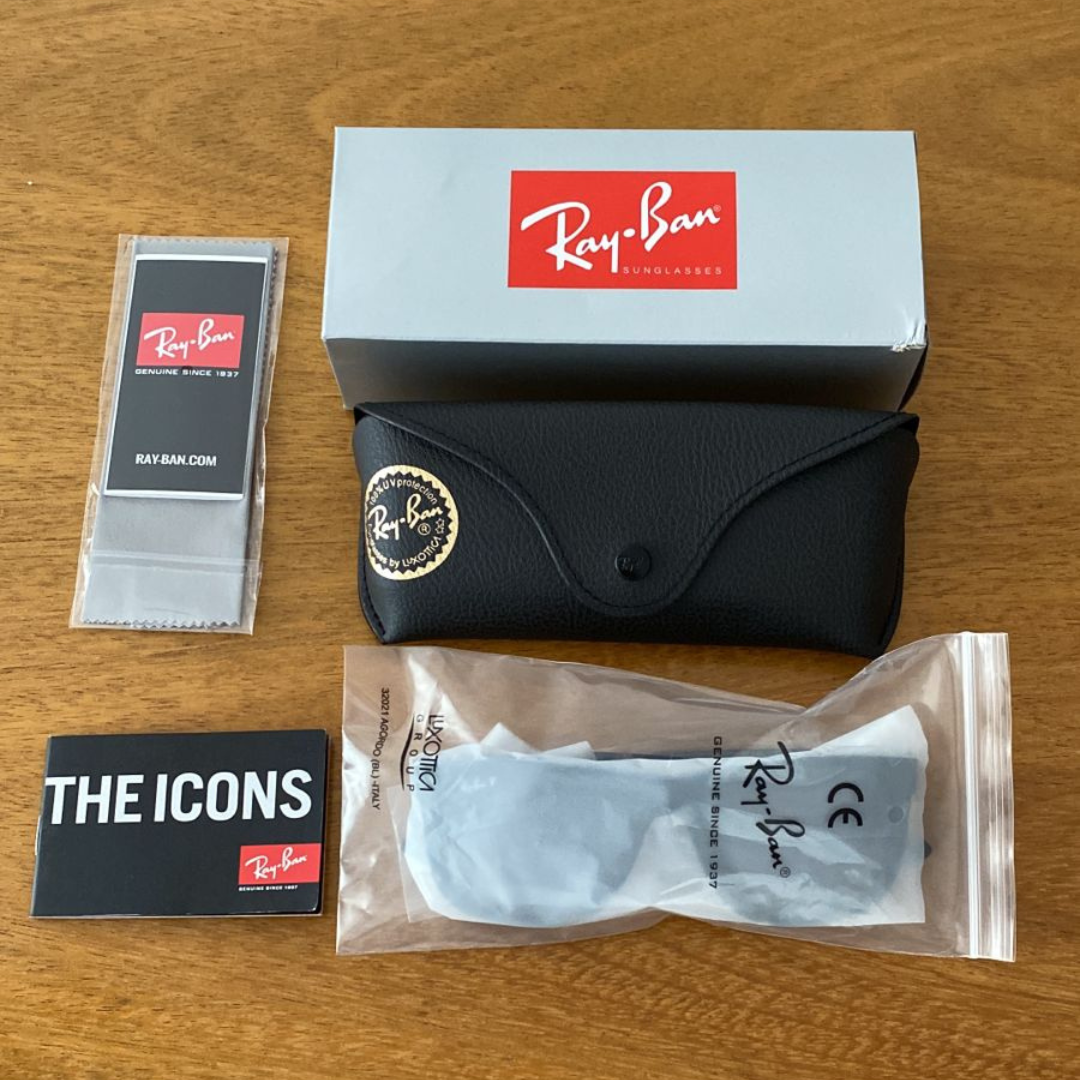 Lentes Ray-Ban Justin Classic RB4165 con armazón negro mate y lentes transparentes, ideales para un look moderno y sofisticado