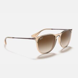 Descubrí los anteojos de sol Ray-Ban Erika marrón degradé. Diseño liviano, estilo urbano y protección UV400. ¡Elegí originalidad y confort!