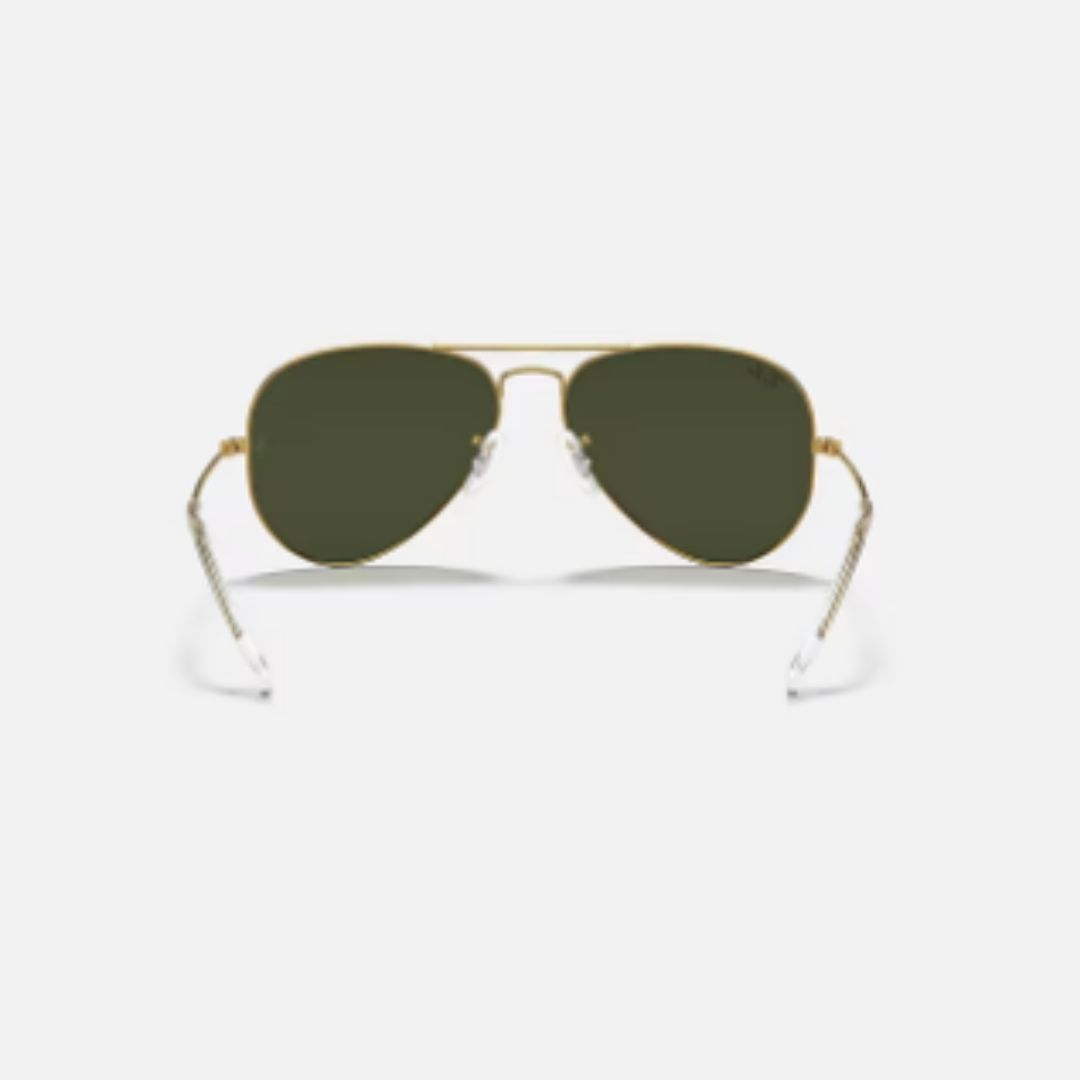 Ray-Ban Aviator New con armazón dorado y lentes Green G-15. Estilo clásico, talle estándar y protección solar de alta calidad.